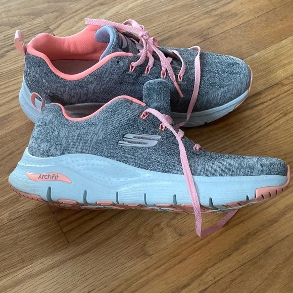 Skechers Air Cooled Arch Fit Sneakers - Picture 3 of 5